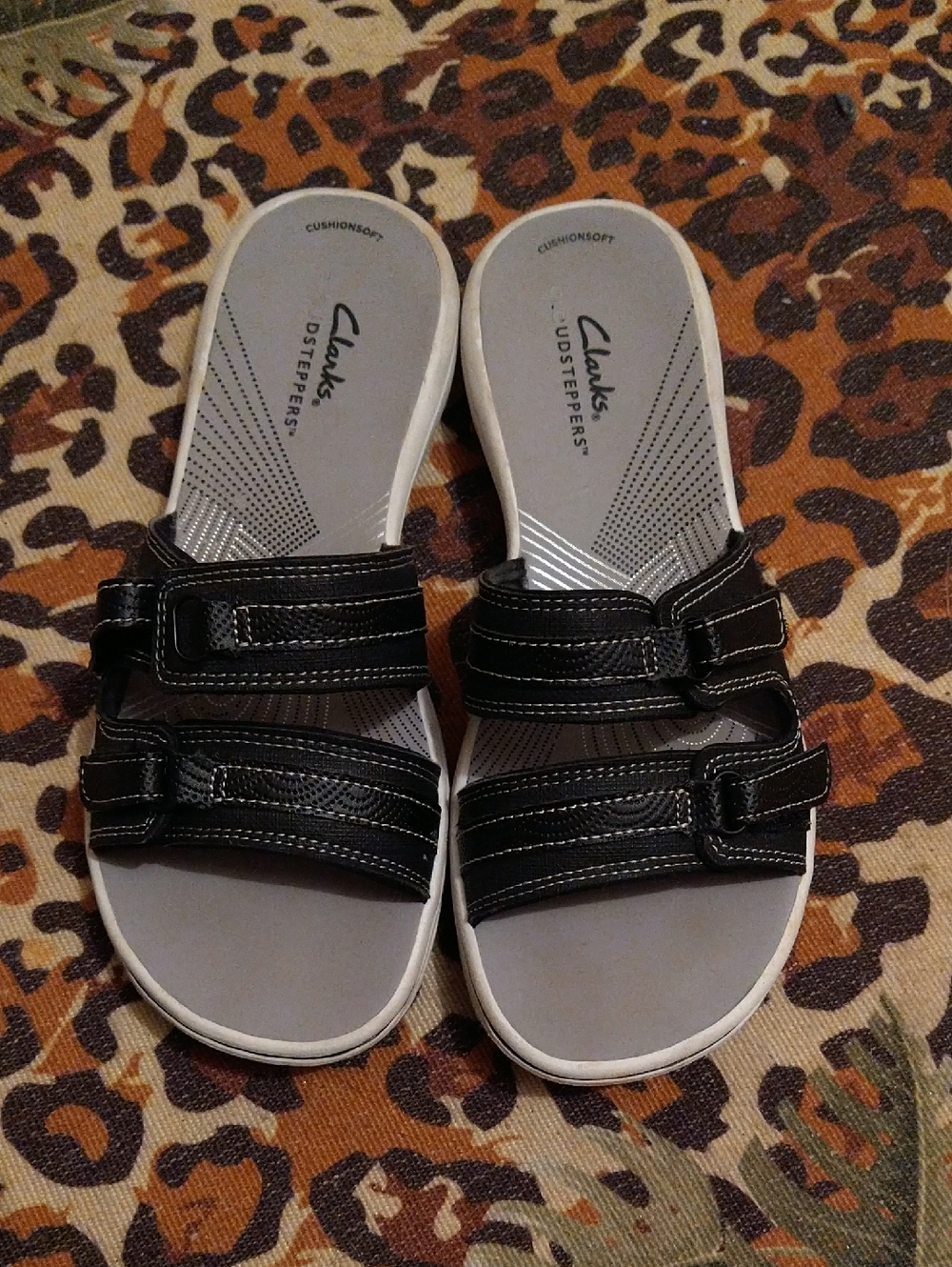 Clark Cushion Soft Cloudsteppers Sandals Size 7